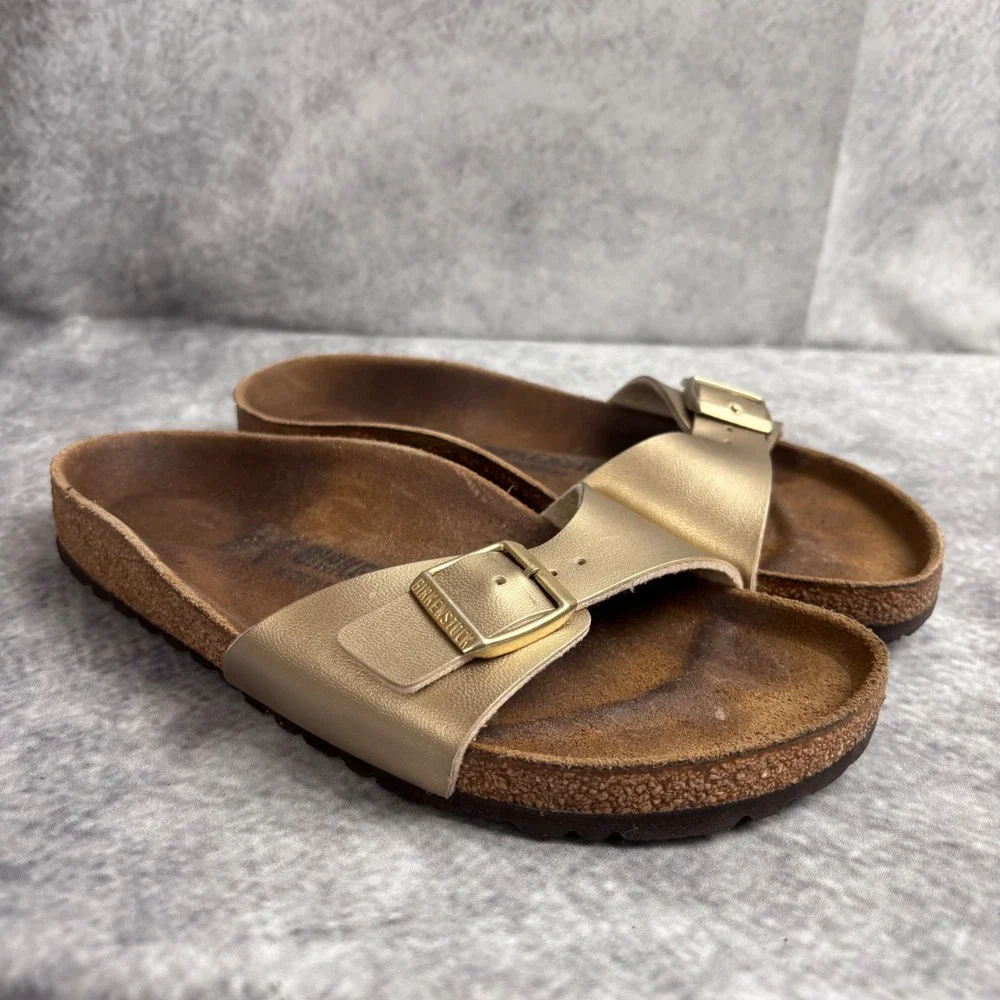 Birkenstock Madrid Single‎ Strap Buckle Sandal in Gold Size EU 38 Ladies 7